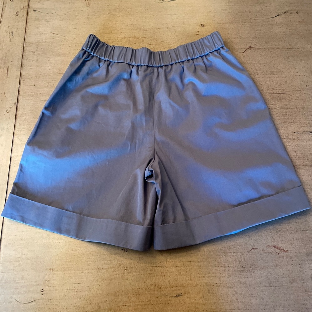 NEW Cos Shorts - Size Small